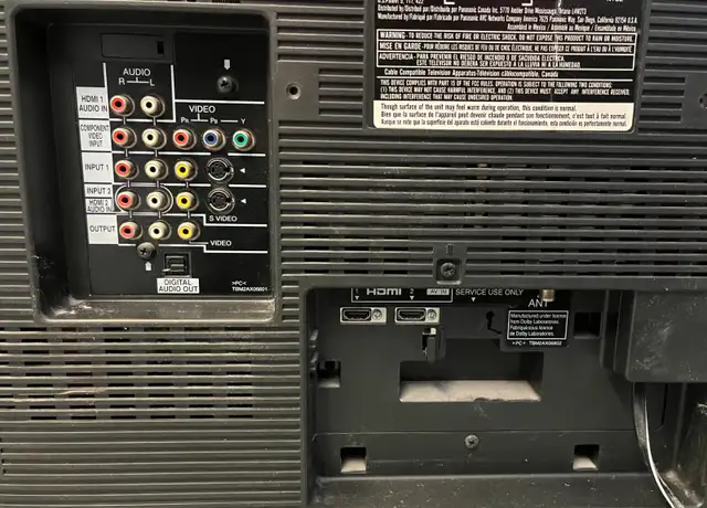 Used 26"/32" Diagonal Panasonic LCD TV for sale in TVs in Markham / York Region - Image 3