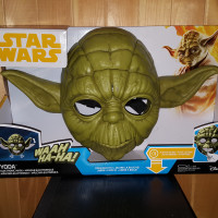 Masque Yoda et figurines