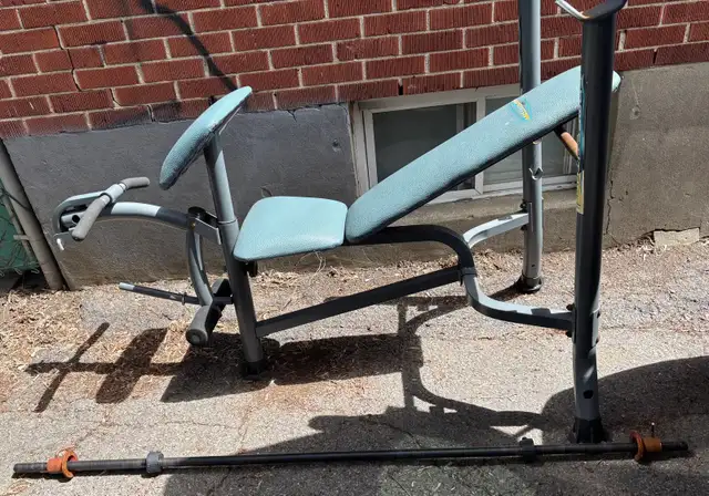 Weight Bench with Bars in Exercise Equipment in Ottawa - Image 2