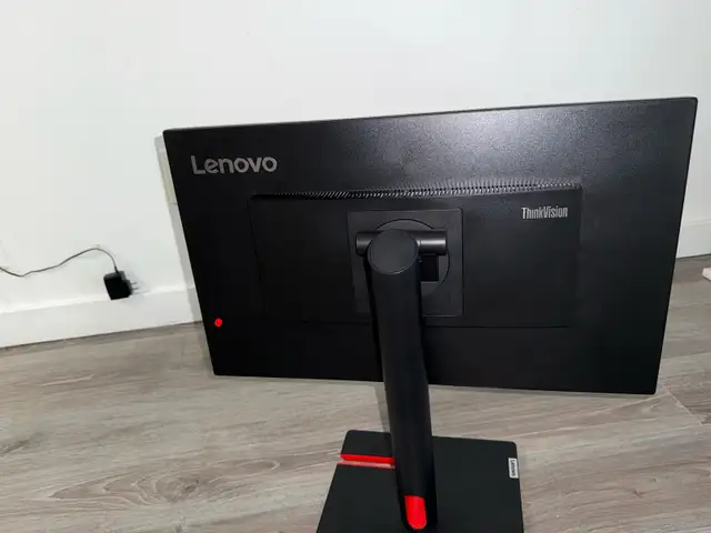 Lenovo ThinkVision T24i-30 Écran LCD Full HD 24" 16:9 Noir  in Monitors in Longueuil / South Shore - Image 5