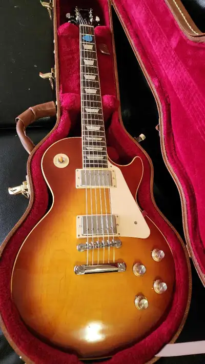 Gibson Les Paul Standard, View more
