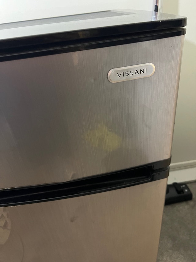 Vissani Mini fridge Refrigerators Ottawa Kijiji
