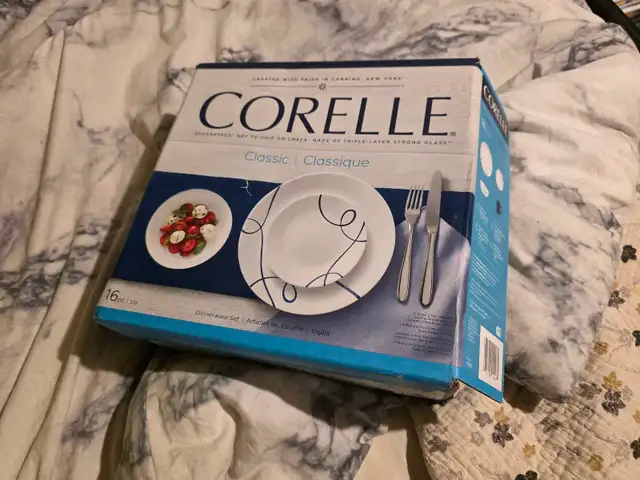 Corelle 16 piece dinner set448300808290314240