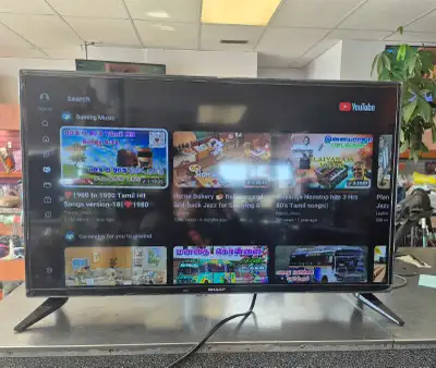 32" 720p Sharp Smart TV (32425463), View more