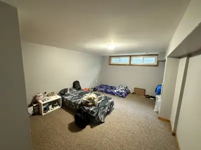 Sharing room available for 2 people to move in from Jan 1st House features: ✅Rent includes utilities...