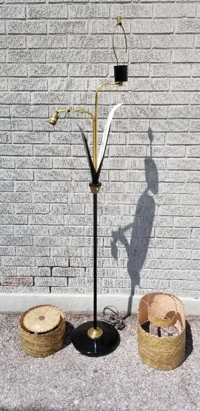 Thau’s Cdn mcm atomic metal floor lamp 2 fibreglass shades 1950s in Indoor Lighting & Fans in Ottawa - Image 5