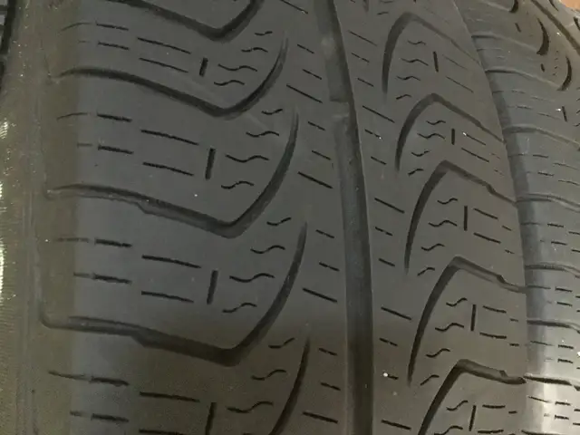 4. ALL SEASON PIRELLI TIRES WITH RIMS in Tires & Rims in City of Halifax - Image 4