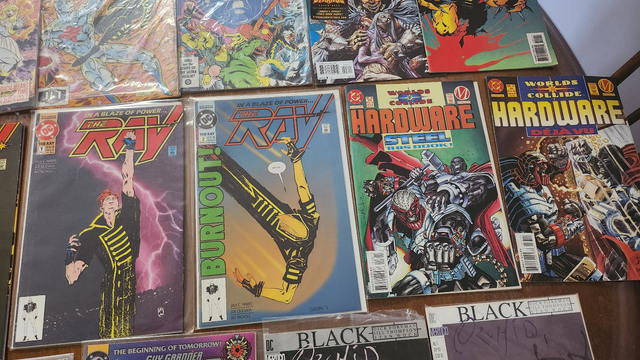 20 DC Comics all for $10 in Comics & Graphic Novels in Cape Breton - Image 8