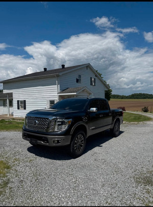 2017 Nissan Titan Platinum Reserve