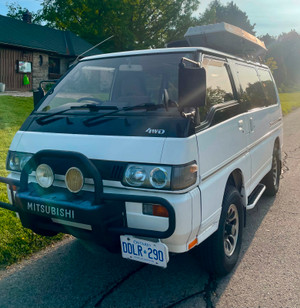 1992 Mitsubishi Delica