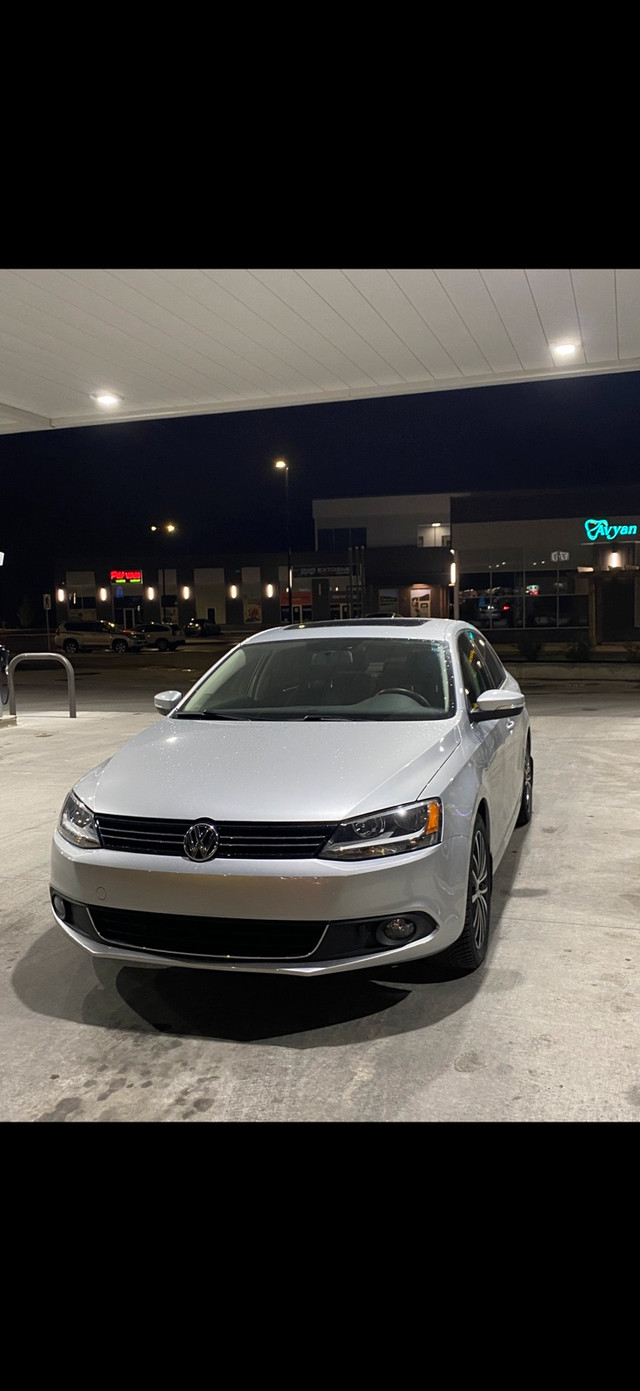 2014 Volkswagen Jetta in Cars & Trucks in Calgary - Image 3