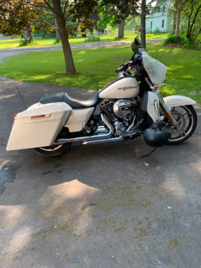 Morocco Gold new tires, new oil, safetied lower fairings stage 1 air cleaner dual headers crusher pi...