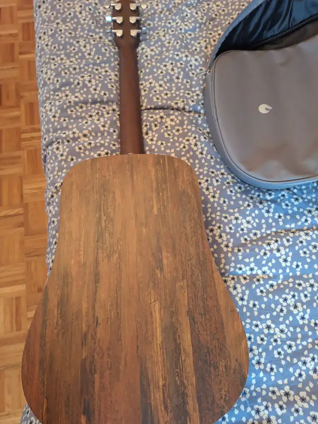 Acoustic Lava me 36" guitar in Guitars in Markham / York Region - Image 4