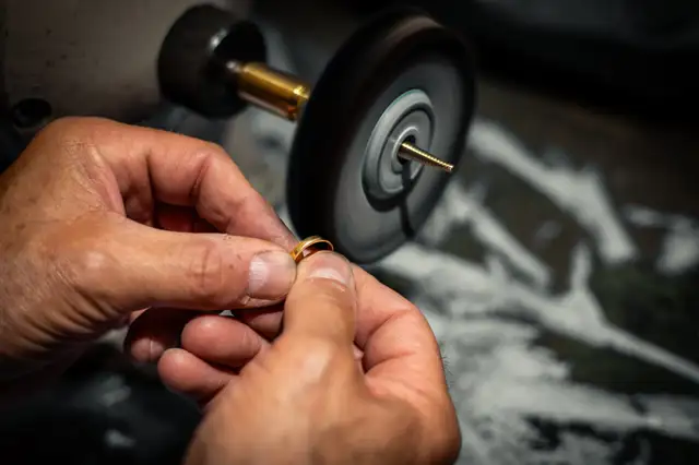 Lakeside Home Jewelry Repair63347531106051121