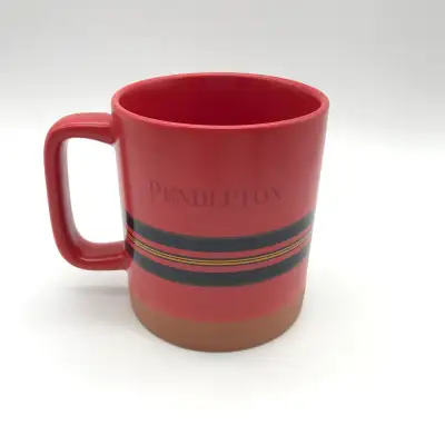 Perfect for a ski cabin or stay at home and enjoy your coffee, tea or hot chocolate in this high qua...