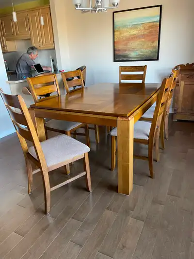 table à diner avec chaises bois massif, View more