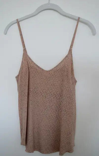 Aritzia WILFRED 100% Silk Camisole/Tank Top  XS BRAND NEW, View more
