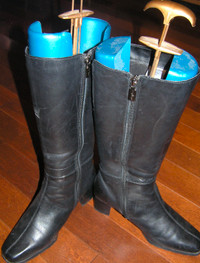 New Aqua College Waterproof Leather Ladies Boots Size 8.5