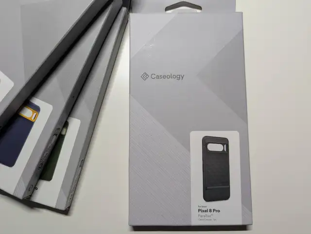 Caseology Parallax Case for Pixel 8 Pro – Matte Black in Cell Phone Accessories in City of Toronto - Image 5