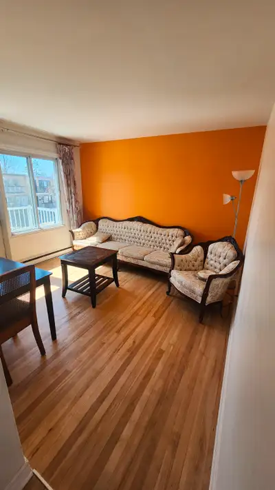 4 1/2 à louer Ahuntsic 1700$ / électricité incluse