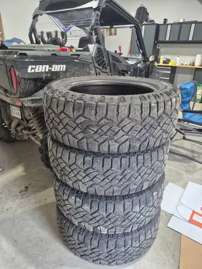 275 55 R20 Approx 50k km on them. Still some life left $400