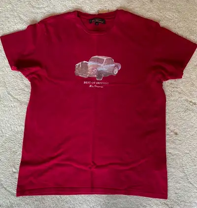 Mens Ben sherman T-shirt Red with classic car decal on front Size M Collect from Bedford or fall riv...