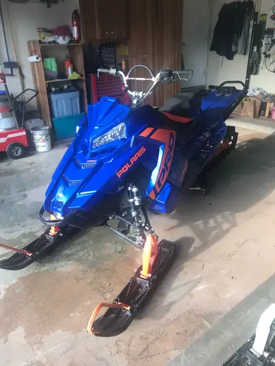 Polaris rmk pro 163 x 3 good condition 1100 miles Recent tune up