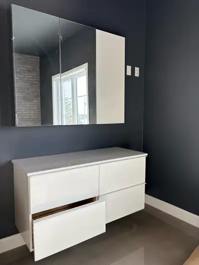 MEUBLE POUR SALLE DE BAIN OU BUREAU, View more