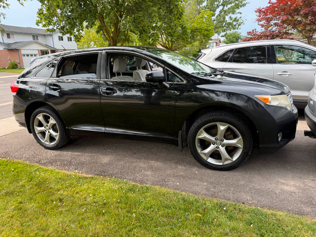 2009 Toyota Venza safetied in Cars & Trucks in St. Catharines - Image 2