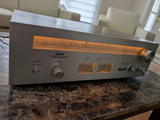 Akai AT-2400 Tuner in Stereo Systems & Home Theatre in Mississauga / Peel Region - Image 11