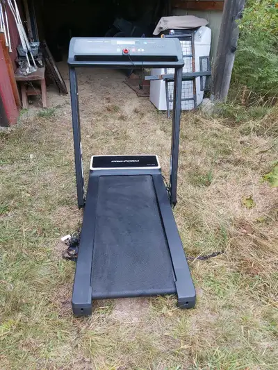 Get in shape with this Pro-Form Treadmill! This used treadmill is ready to help you achieve your fit...