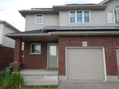 Legal one bedroom luxurious apartment (approx 650 sq. ft) in a walkout basement. Available immediate...