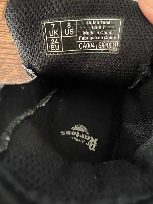 Bottes Dr. Martens 1460T Enfant – Taille 8 in Women's - Shoes in Laval / North Shore - Image 4