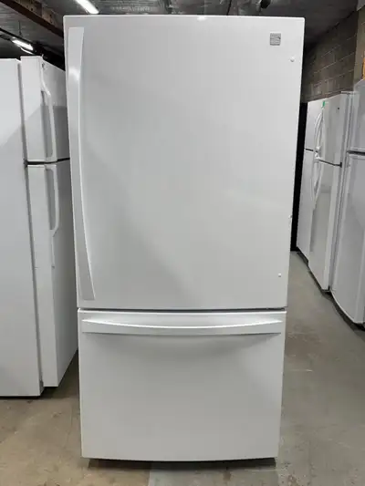 bottom freezer fridge white 30" large capacity KL Sudbury applia, View more