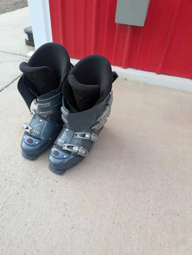 for sale in Ski in Kamloops - Image 6