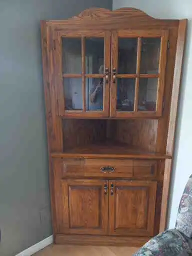 Vaisselier de coin en chêne, à vendre, View more