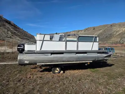Clean and reliable 20ft pontoon boat ready for the water Major upgrades already completed: New floor...