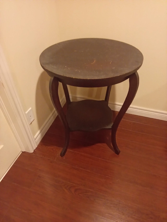 Small antique table in Other in Leamington - Image 3