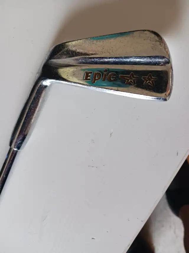 Left handed Spalding Epic 4 Iron CA$10 in Golf in Gatineau - Image 3