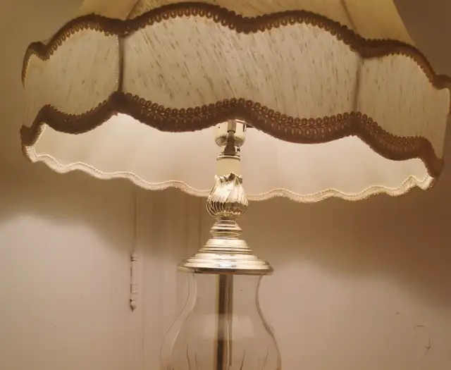 1970s Cristal d'Arques "Longchamp" Crystal Table Lamp - France in Indoor Lighting & Fans in Markham / York Region - Image 3