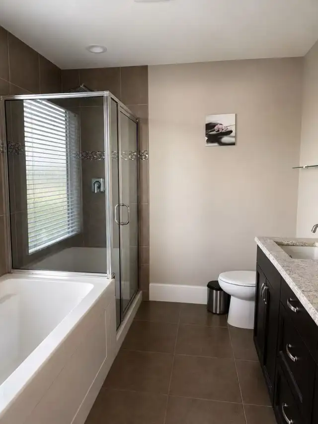 Oceanfront 5 Bed 3 Bath House for Rent - Lantzville, $4,499/mo in Long Term Rentals in Nanaimo - Image 10