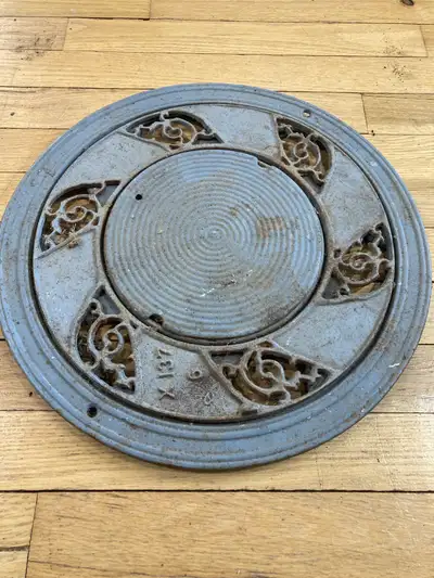 Complete heater stove pipe circular grate measuring approximately 15 1/4" inches