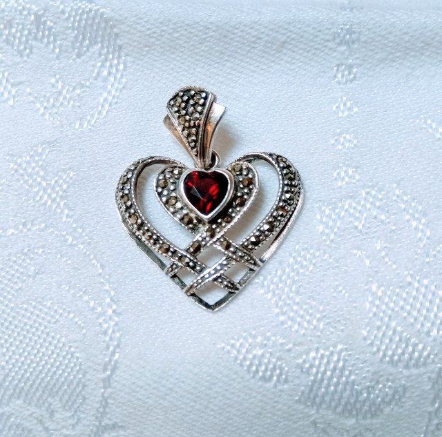 New Sterling Silver Marcasite Heart Pendant in Jewellery & Watches in Oakville / Halton Region - Image 4