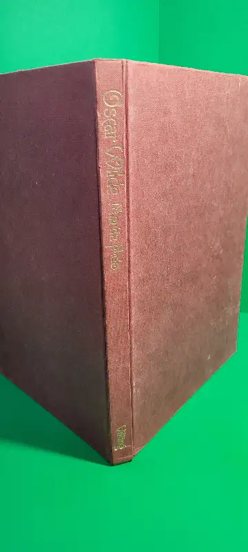 Oscar Wilde hardcover first edition by martin fido . no dustjacket . cash only no deliveries