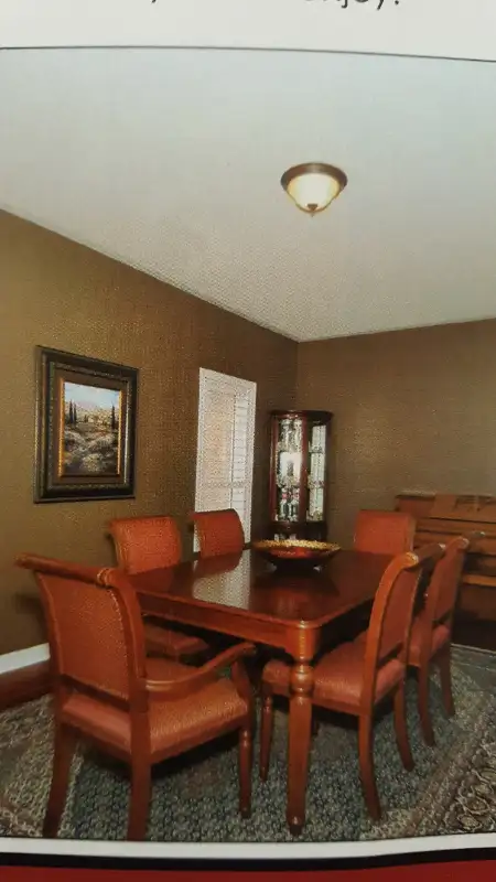 Solid Wood Dining set in Dining Tables & Sets in Mississauga / Peel Region - Image 3