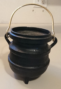 Vintage Cast Iron Glue Melting/Smelting Pot Crucible Cauldron