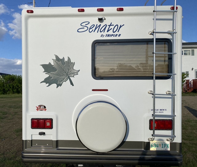 2009 Triple E class c motorhome RVs & Motorhomes Medicine Hat Kijiji