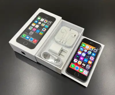 iPhone 5S 32GB Black - UNLOCKED - READY TO GO!, View more