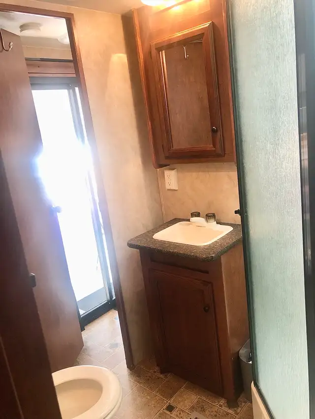 roulotte 33’ Sunny Brook in RVs & Motorhomes in Gatineau - Image 10