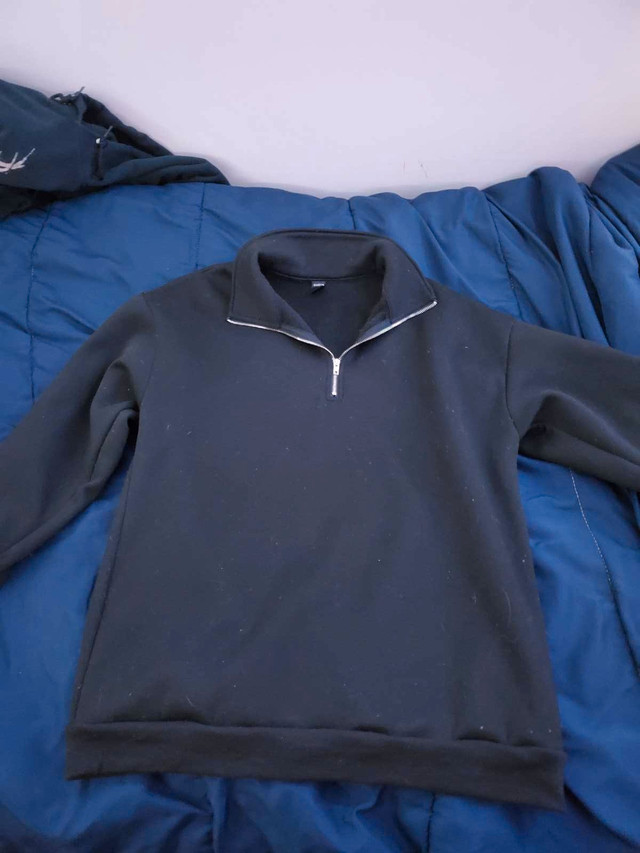 Hoodies and half zip up sweater in Clothing, Shoes & Accessories in Oshawa / Durham Region - Image 2